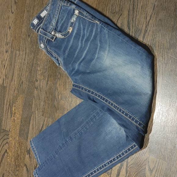 Miss Me Mid Rise Curvy Skinny Jean - Picture 4 of 4